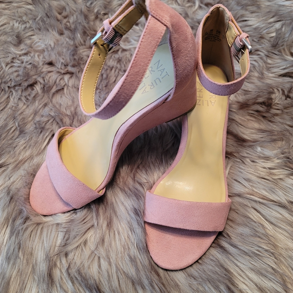 Naturalizer pink suede wedge sandals
